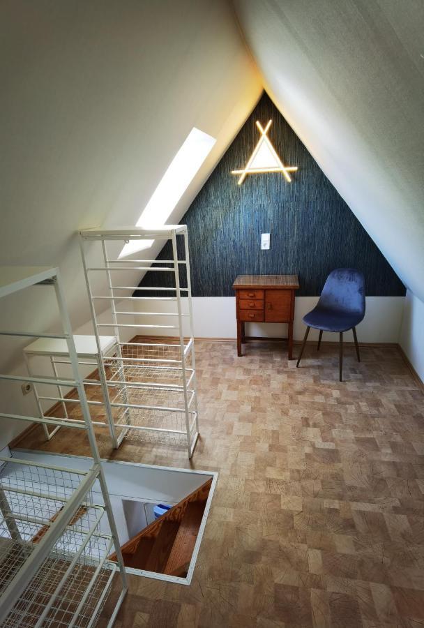 Gemuetliche Dachwohnung Mit Kleiner Oder Grosser Dachterrasse Nebeneinander Wolmirstedt Bagian luar foto
