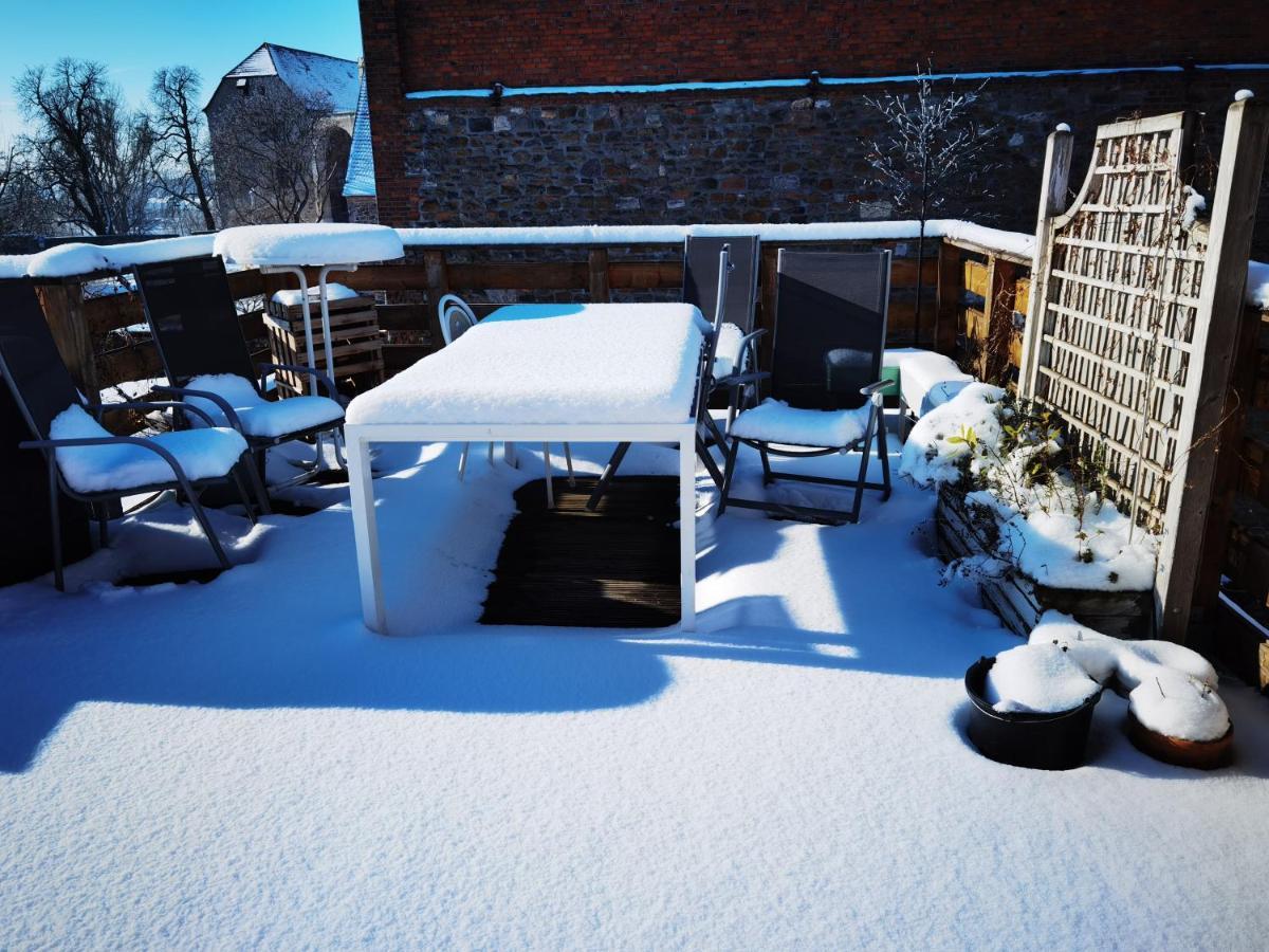 Gemuetliche Dachwohnung Mit Kleiner Oder Grosser Dachterrasse Nebeneinander Wolmirstedt Bagian luar foto