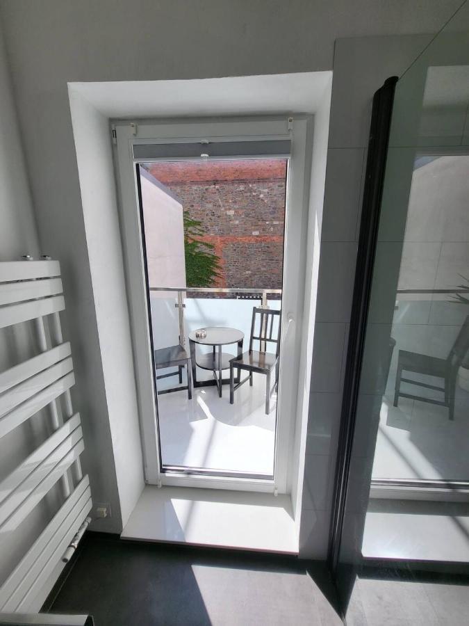 Gemuetliche Dachwohnung Mit Kleiner Oder Grosser Dachterrasse Nebeneinander Wolmirstedt Bagian luar foto