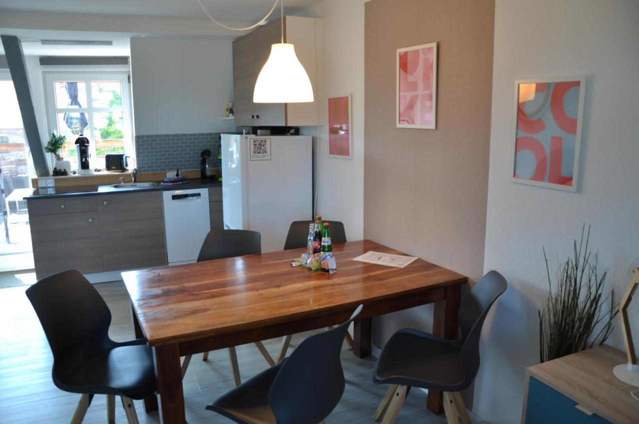 Gemuetliche Dachwohnung Mit Kleiner Oder Grosser Dachterrasse Nebeneinander Wolmirstedt Bagian luar foto