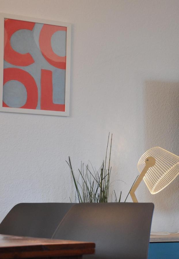 Gemuetliche Dachwohnung Mit Kleiner Oder Grosser Dachterrasse Nebeneinander Wolmirstedt Bagian luar foto