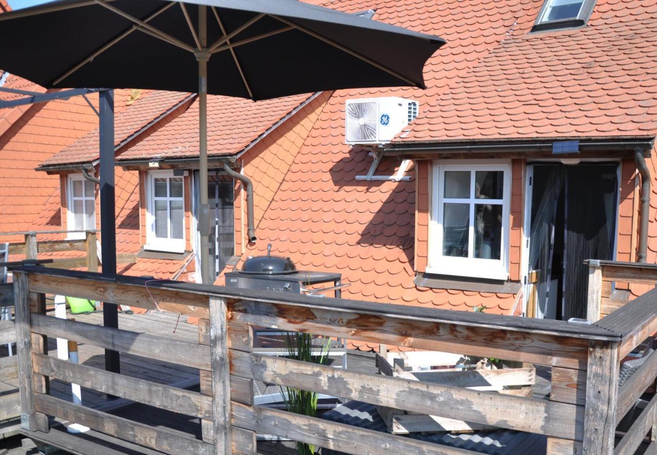 Gemuetliche Dachwohnung Mit Kleiner Oder Grosser Dachterrasse Nebeneinander Wolmirstedt Bagian luar foto