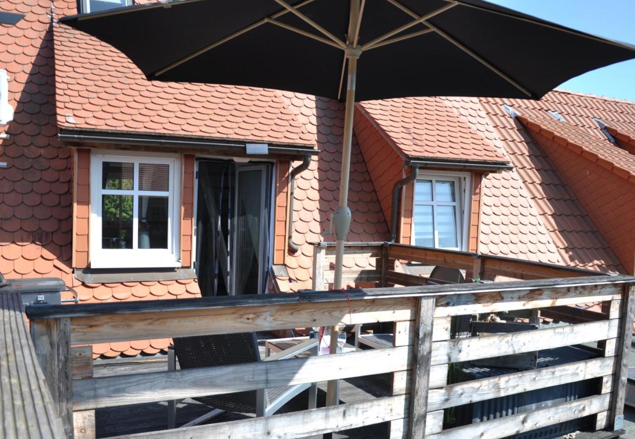Gemuetliche Dachwohnung Mit Kleiner Oder Grosser Dachterrasse Nebeneinander Wolmirstedt Bagian luar foto